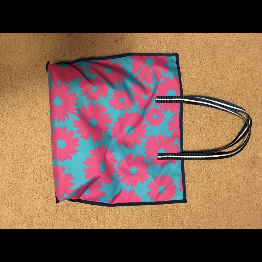 Shoulder Bag. Estée Lauder brand.